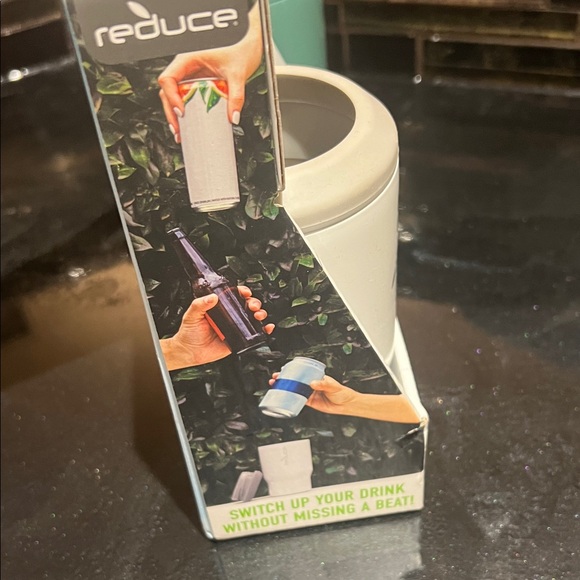 Reduce 2 Pack Drink Cooler - White and Green - Picture 9 of 11